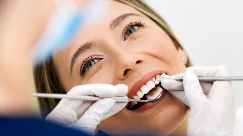 bi viem nuou rang co nen ngam nuoc muoi khong owGU