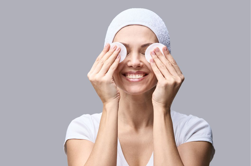 nuoc tay trang la gi loi ich khi dung nuoc tay trang dung cach XwN7