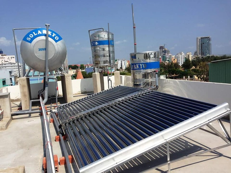 máy nước nóng năng lượng mặt trời 