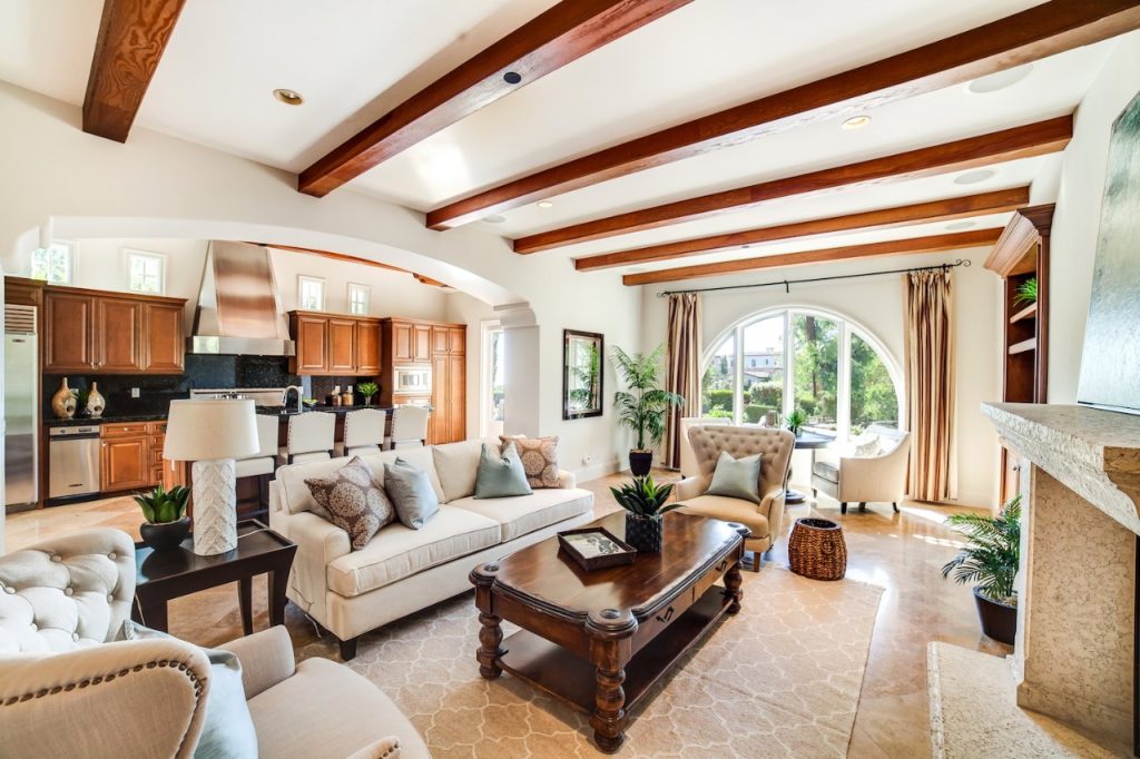 Phong cách Địa trung hải Phục hưng là gì? 4 Nét đặc trưng nổi bật nhất