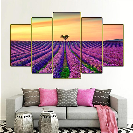 Chọn tranh cần phù hợp với phong thủy