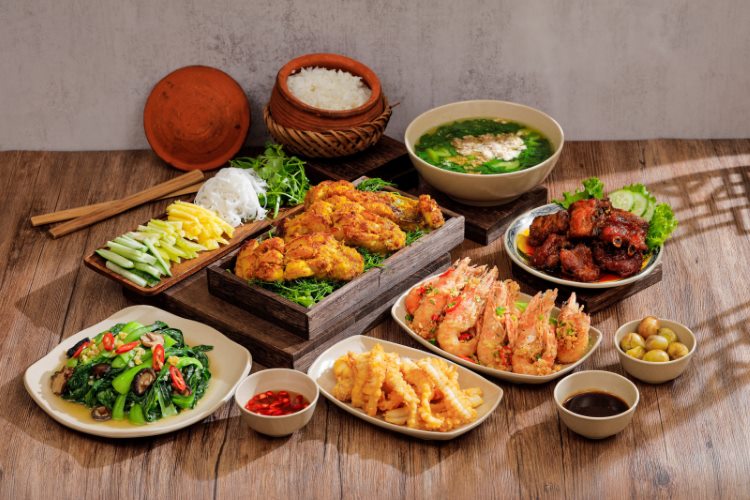 Ăn ngon hà nội - cơm niêu tố uyên