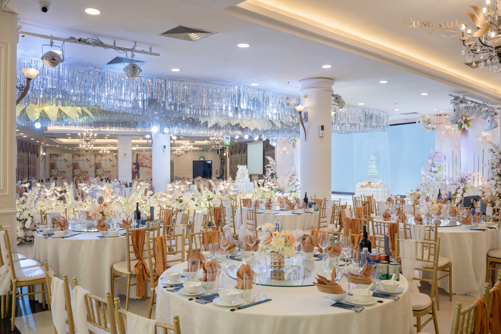 Địa điểm tổ chức tiệc có tiếng Hà Nội