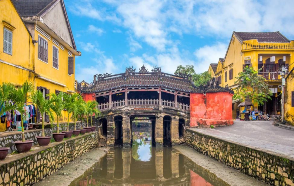 hưởng tuần trăng mật