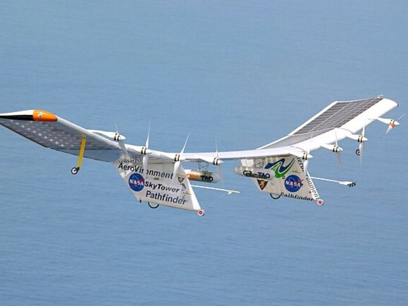 May bay chạy bằng pin năng lượng mặt trời