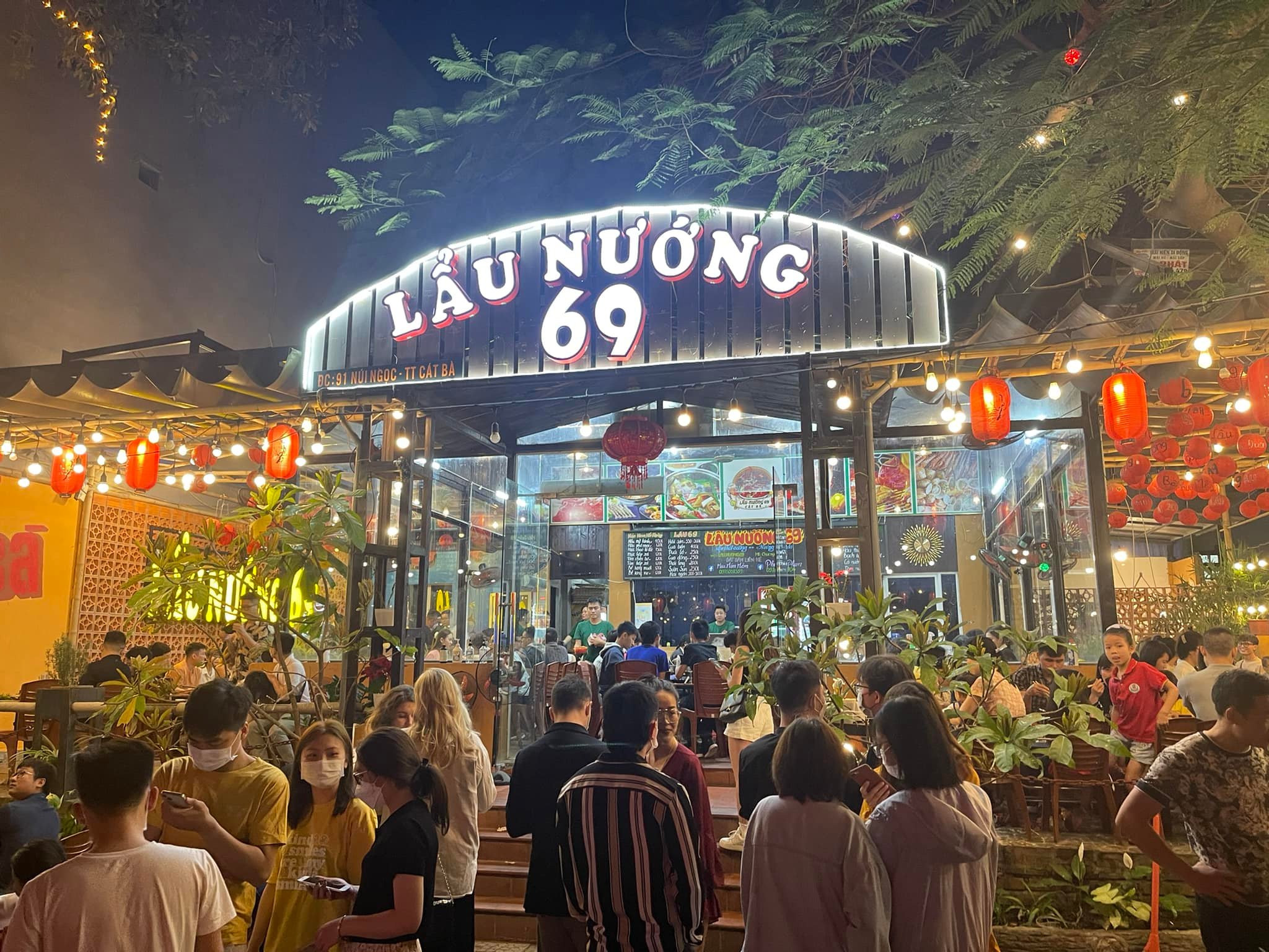 Địa chỉ ăn uống cho nhóm đông ở Cát Bà