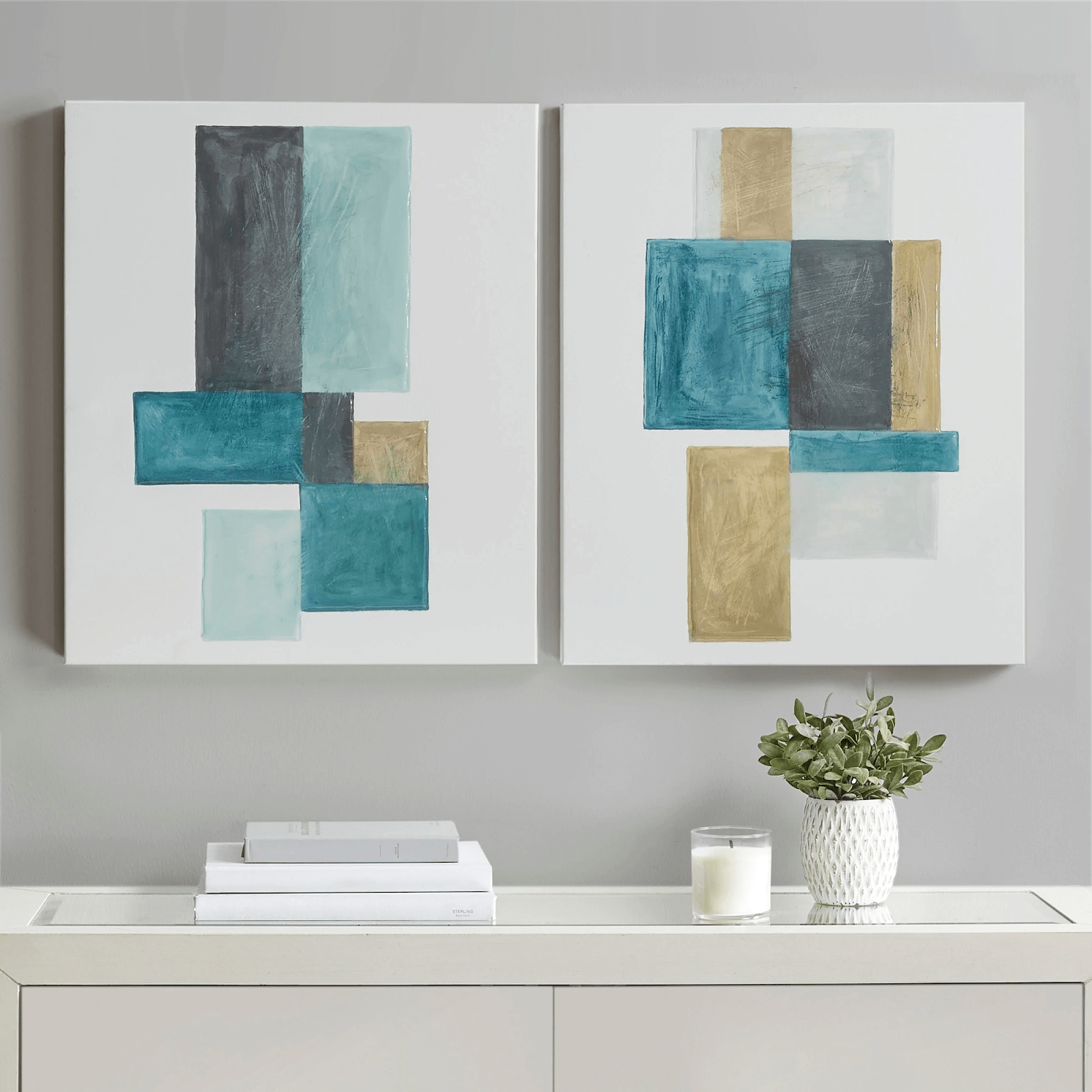  Những bức tranh treo trong phòng ngủ có thể to nhỏ và có nhiều hình dạng