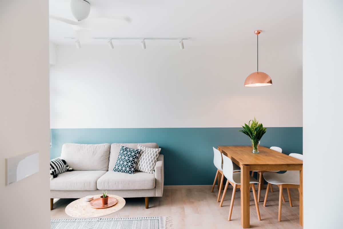 chia cao độ tường theo màu sơn 