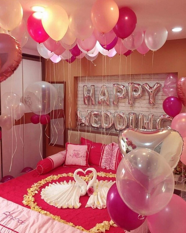 Sử dụng bóng bay để trang trí phòng cưới