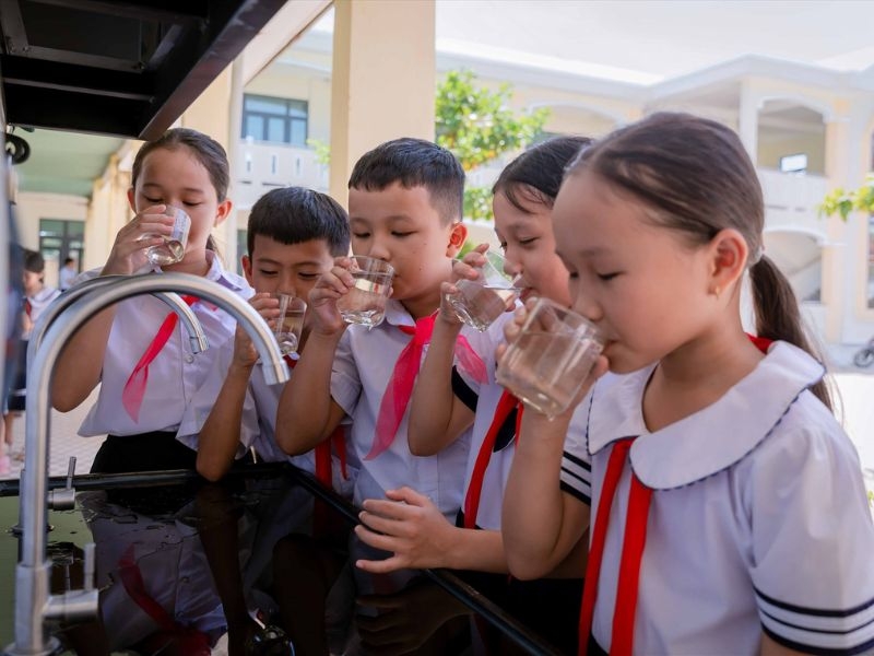 Tầm quan trọng của việc mua máy lọc nước cho trường học