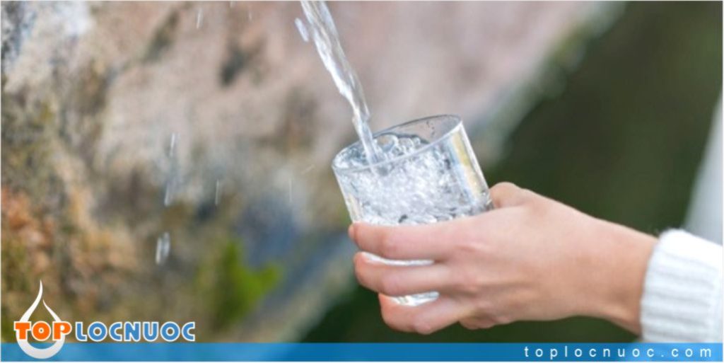 Nước suối, nước khoáng có thực sự tốt cho sức khỏe của bạn?