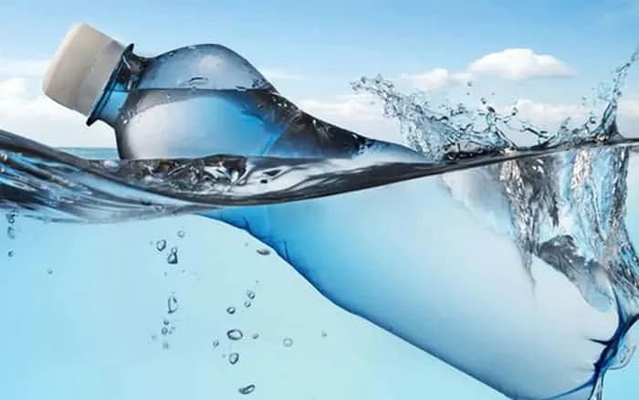 Nước đóng chai, nước lọc hay nước máy: Loại nước nào tốt hơn?