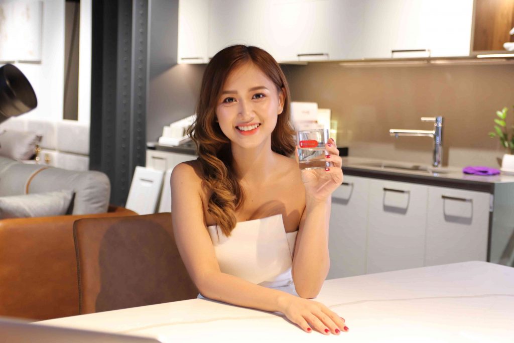 8 Lợi ích tuyệt vời của nước uống với cơ thể là gì