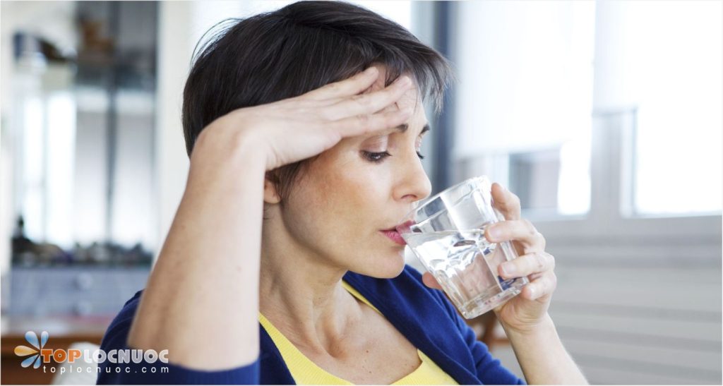 Điều gì xảy ra nếu bạn lười uống nước vào mùa đông