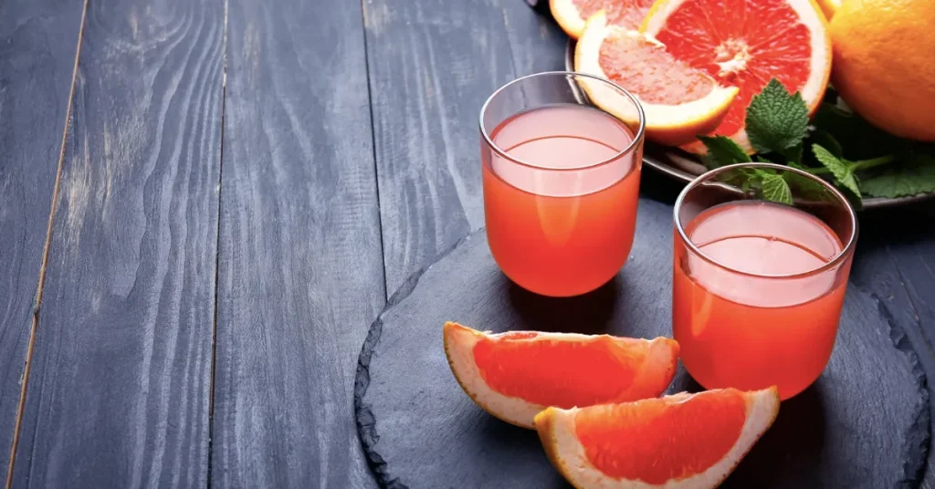 Nước ép bưởi bao nhiêu calo? Công dụng của nước ép bưởi đối với sức khỏe