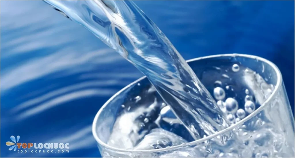 Nước lọc có tốt không? Nên uống nước đun sôi để nguội hay nước lọc?