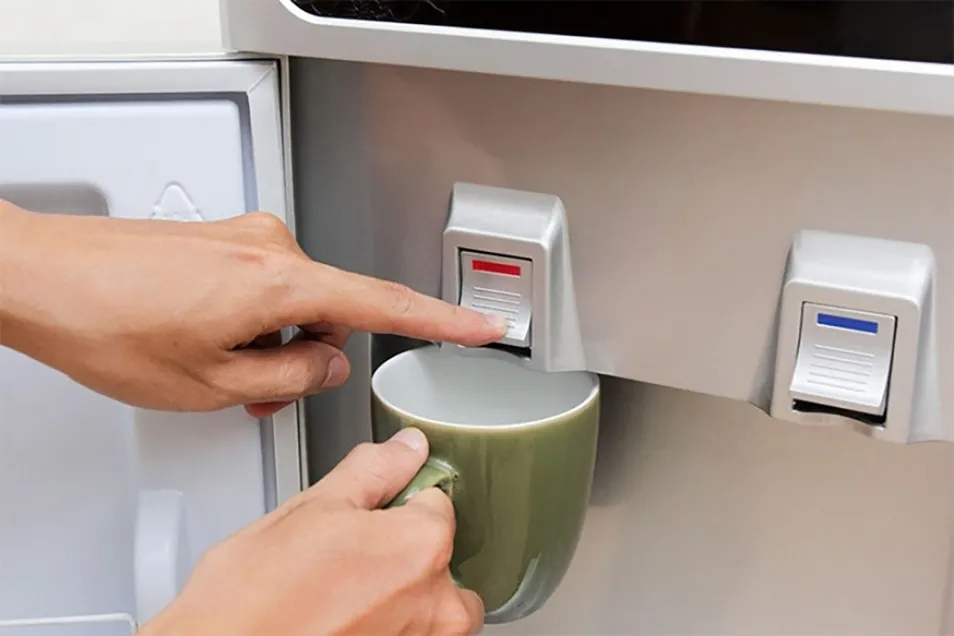 Chi tiết cách sửa 5 lỗi phổ biến nhất cho Máy lọc nước nóng lạnh