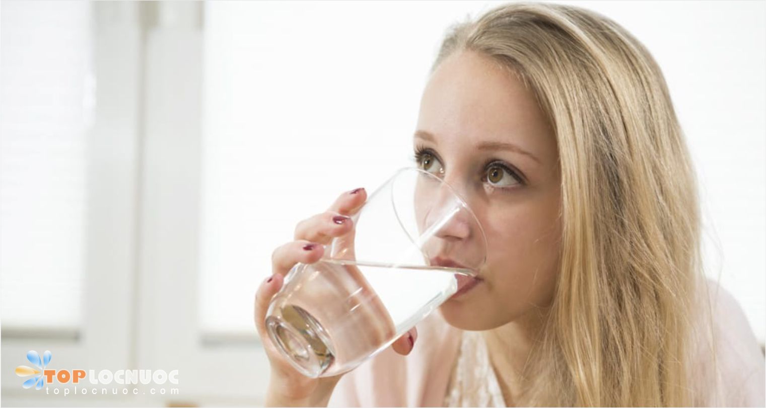 Uống nước buổi sáng đem lại 7 lợi ích tuyệt vời cho sức khỏe