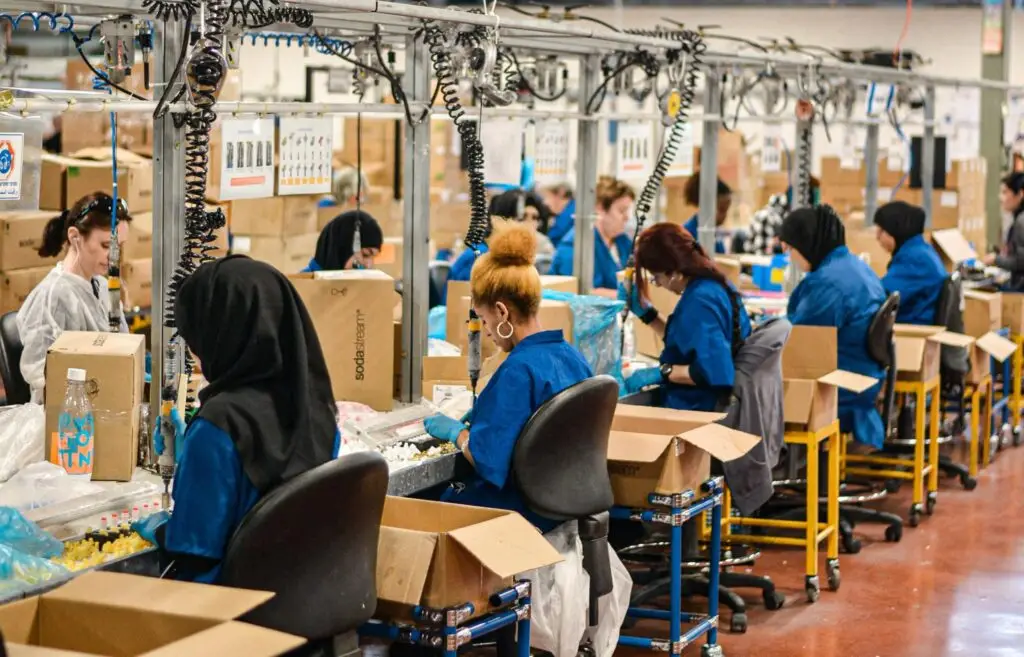 Lãng phí trong sản xuất là gì? Cách loại bỏ lãng phí trong sản xuất