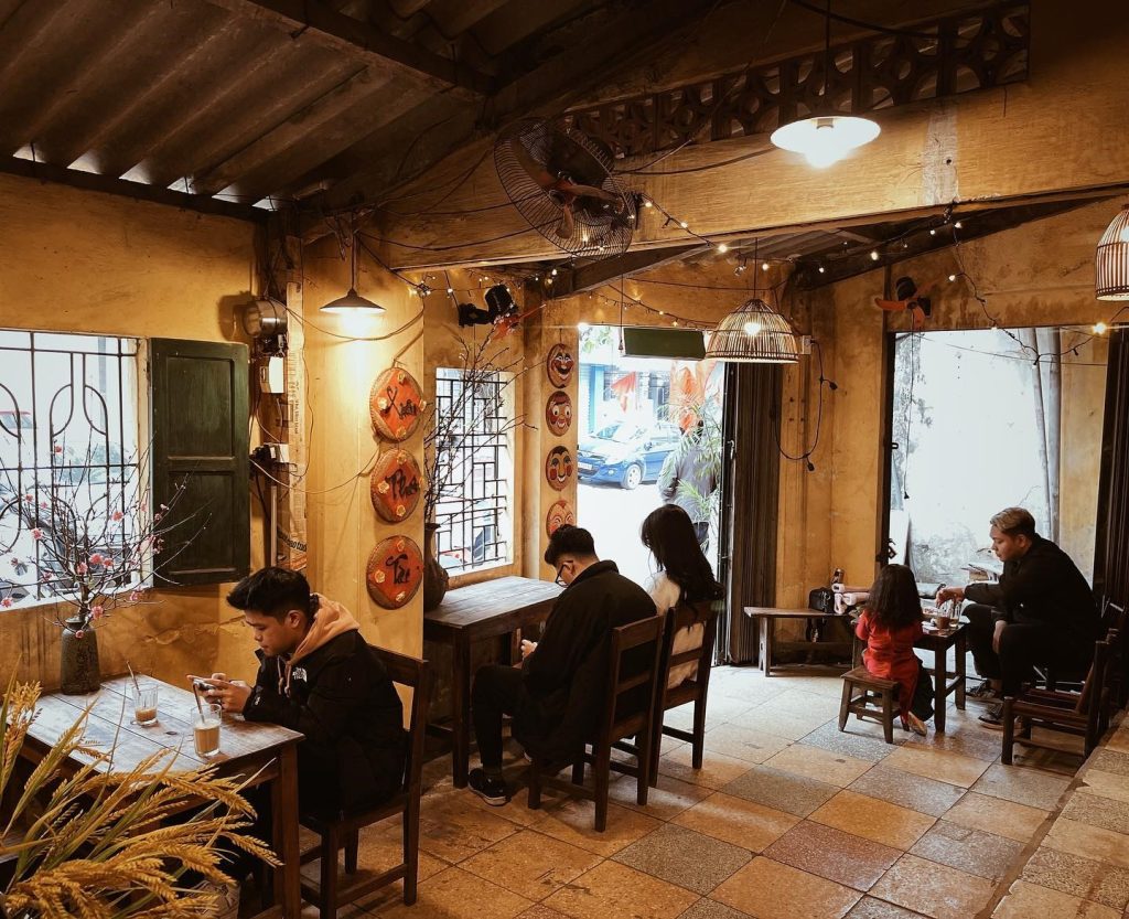 Những quán cafe bao cấp nổi tiếng tại Hà Nội là gì?