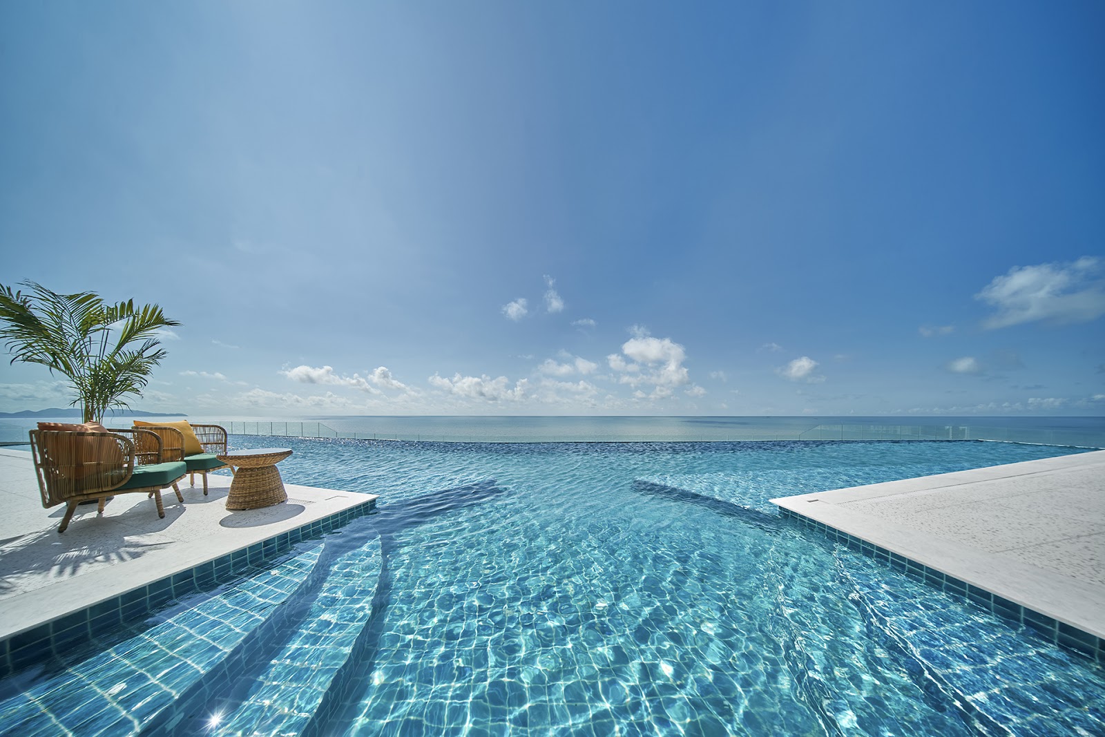 Điểm tên 08 loại hồ bơi phổ biến trong kinh doanh dịch vụ lưu trú