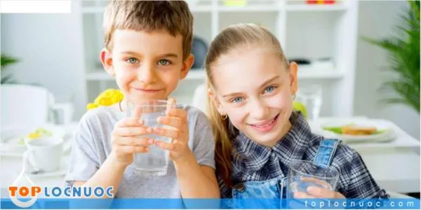 Tại sao cần máy lọc nước cho nhà có trẻ nhỏ?