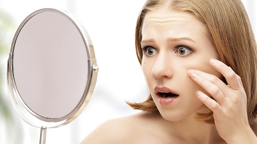 Thủ phạm khiến da bị nhăn là gì? Cách phòng tránh hiệu quả