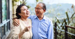 8 Thói quen giúp vợ chồng hạnh phúc đến đầu bạc răng long