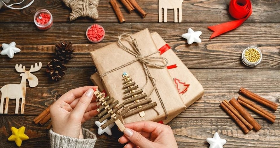 Tặng quà Noel cho bạn gái đẹp và dễ thương