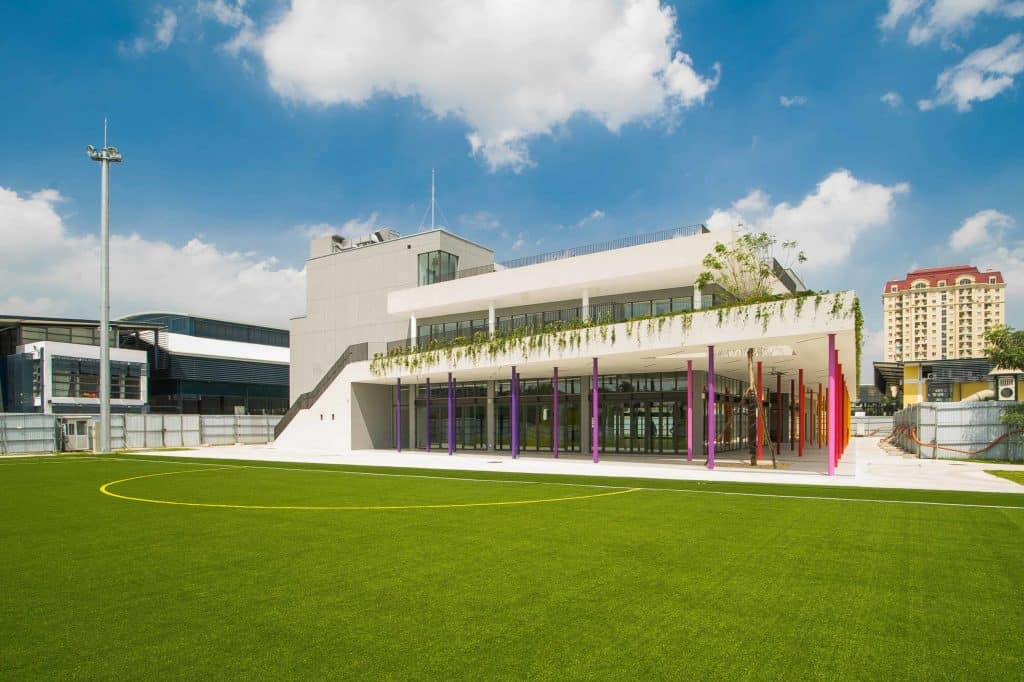 Trường liên cấp là gì? Có nên cho con học trường liên cấp không?