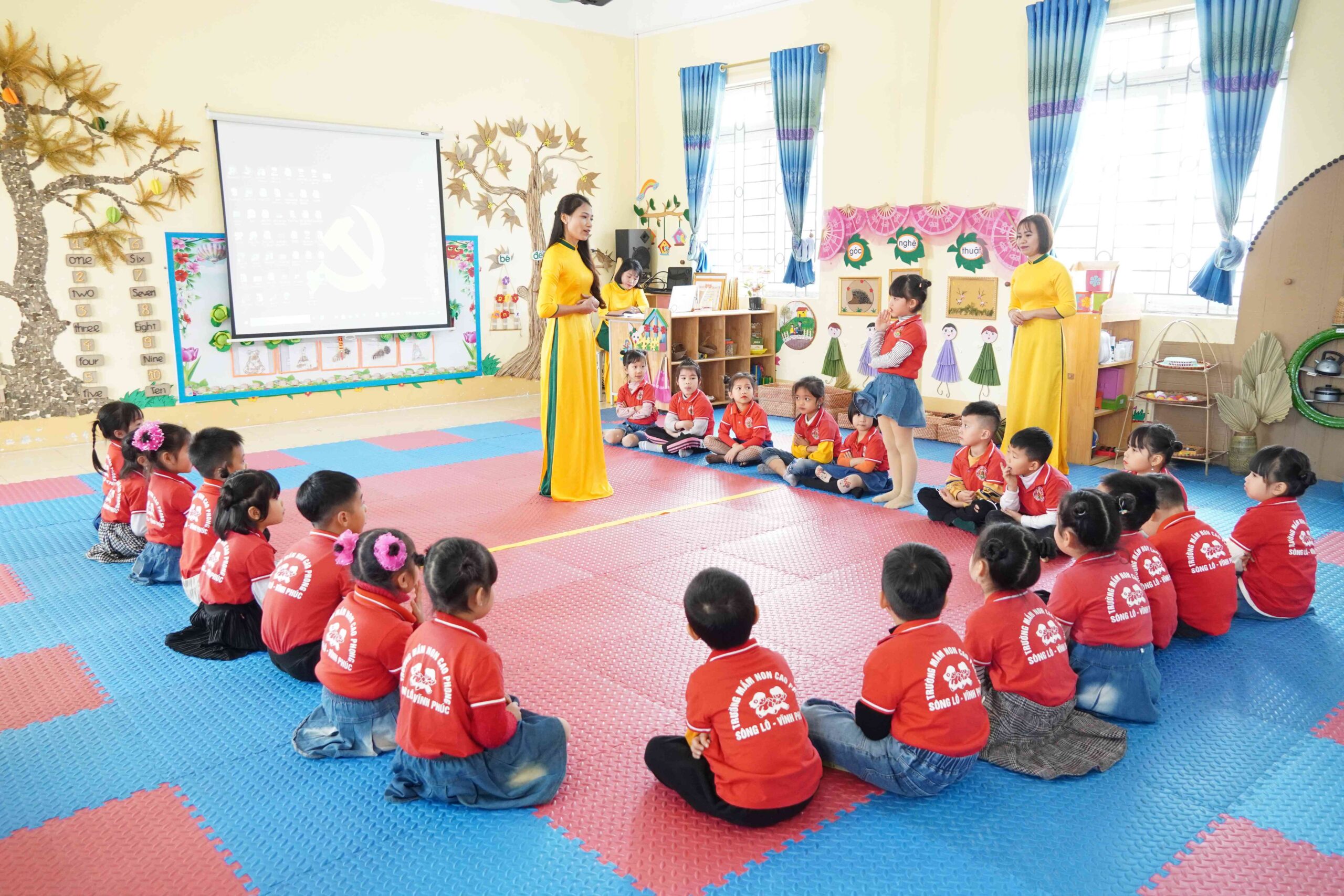 Xây dựng trường chuẩn quốc gia để nâng cao chất lượng giáo dục