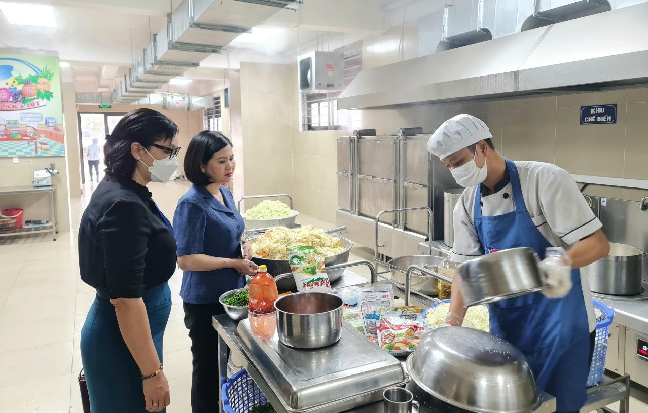 Yêu cầu tăng cường bảo đảm vệ sinh, an toàn thực phẩm trong trường học