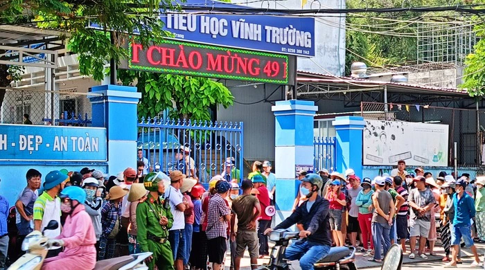 Vì sao liên tiếp xảy ra ngộ độc thực phẩm quanh trường học?