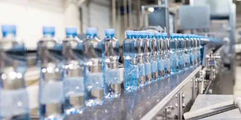 So sánh các loại: Nước suối, Nước khoáng và Nước tinh khiết